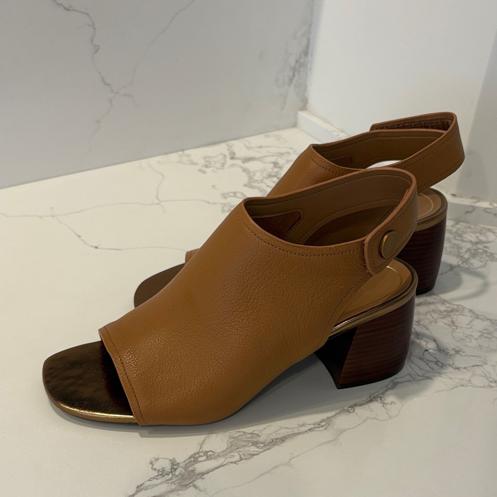Vionic Brand Elegant Tan Leather Slingback Heels, New